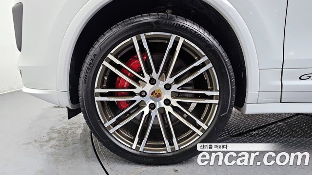 Porsche Cayenne 2016 — photo 5