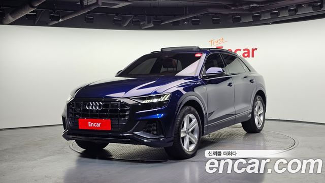 Audi Q8 2021 — photo 1