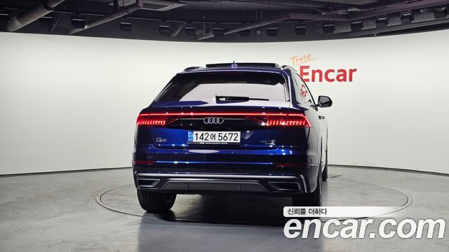Audi Q8 2021 — photo 4