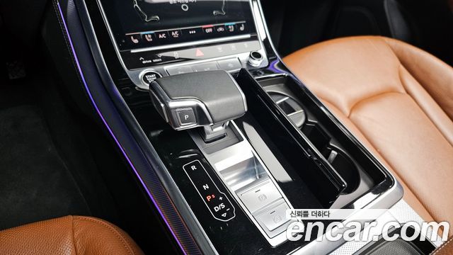 Audi Q8 2021 — photo 9
