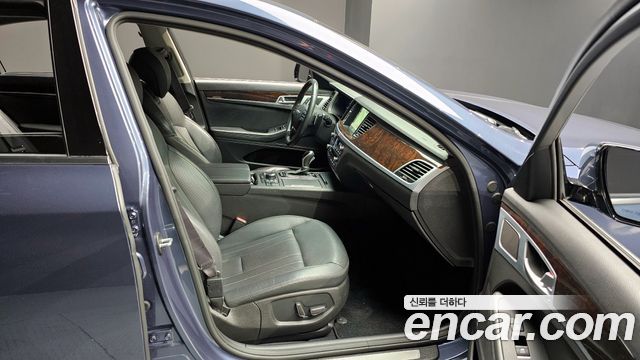 Hyundai Genesis 2015 — photo 11