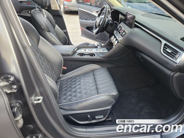Genesis G70 2021 — photo 12