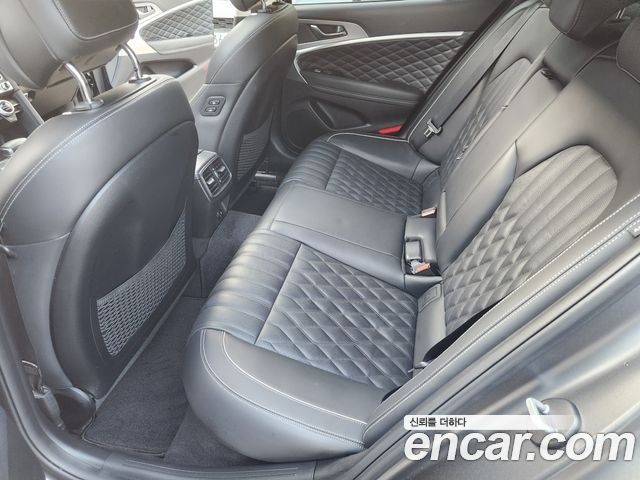 Genesis G70 2021 — photo 13