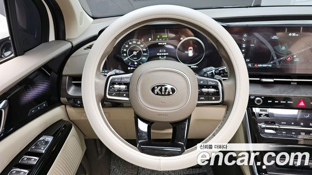 Kia Canival 2021 — photo 13