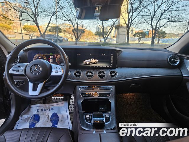 Mercedes-Benz CLS-Class 2020 — photo 9