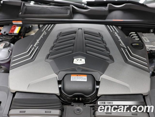 Lamborghini Urus 2023 — photo 6
