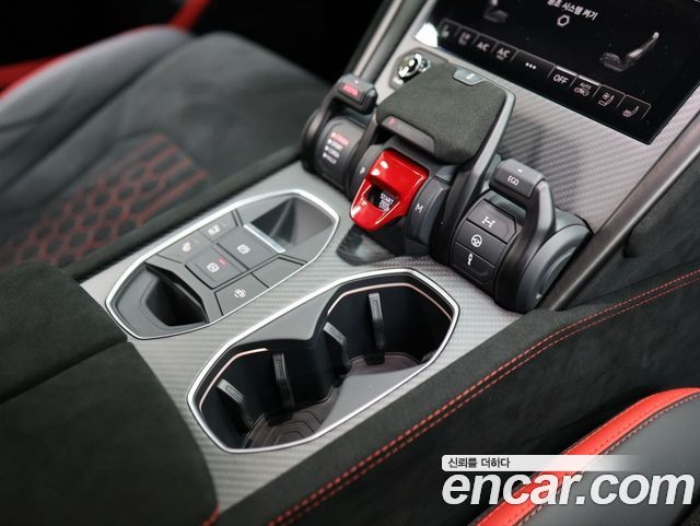 Lamborghini Urus 2023 — photo 9