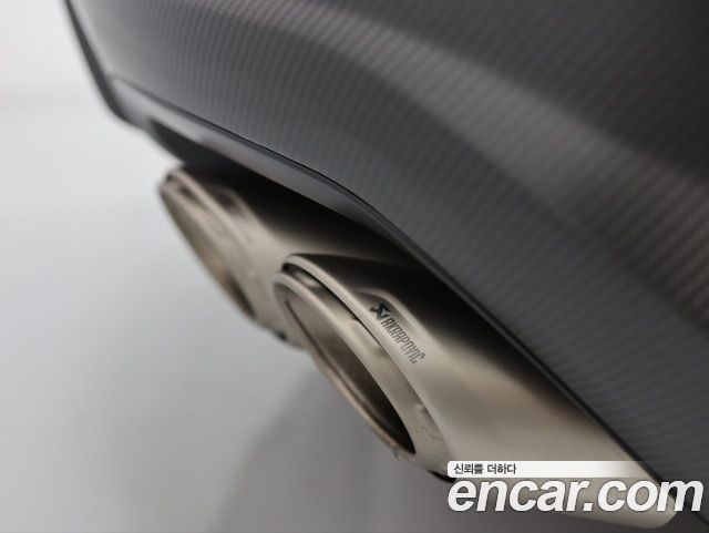 Lamborghini Urus 2023 — photo 15
