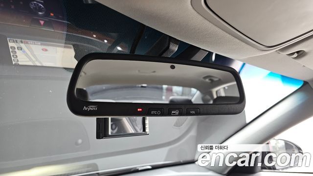 Kia K7 2017 — photo 17