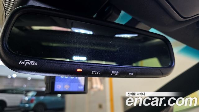 Kia K7 2012 — photo 18