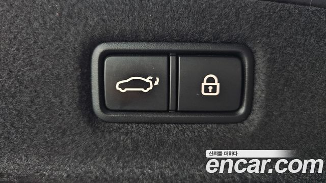 Genesis G90 2019 — photo 20