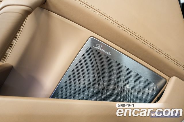 Porsche 911 2021 — photo 9