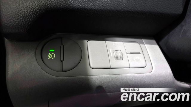 Hyundai Starex 2014 — photo 18