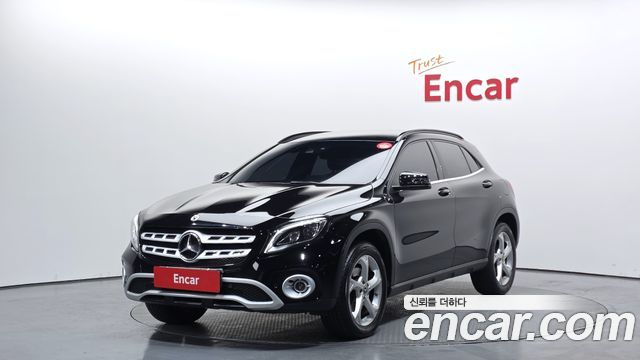 Mercedes-Benz GLA-Class 2018 — photo 1