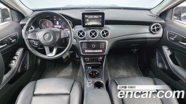 Mercedes-Benz GLA-Class 2018 — photo 7