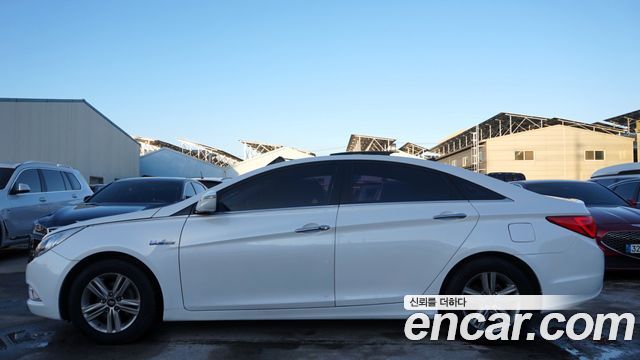 Hyundai Sonata 2013 — photo 9