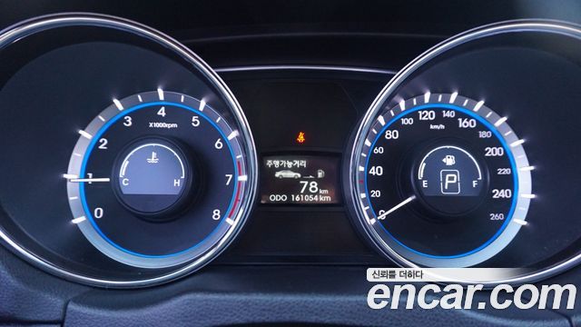 Hyundai Sonata 2013 — photo 11