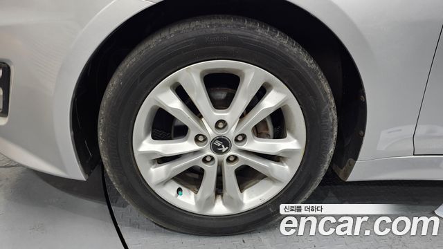 Kia K5 2011 — photo 5