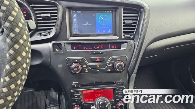 Kia K5 2011 — photo 14