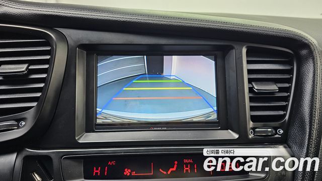 Kia K5 2011 — photo 15