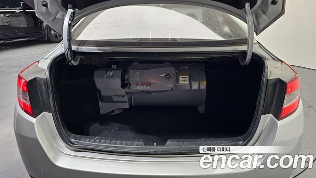 Kia K5 2011 — photo 20
