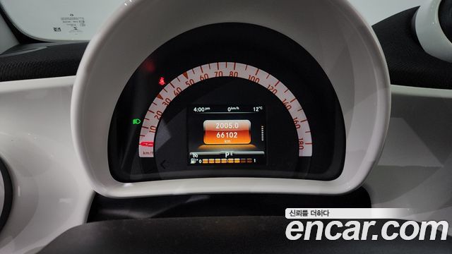 Smart Fortwo 2015 — photo 8