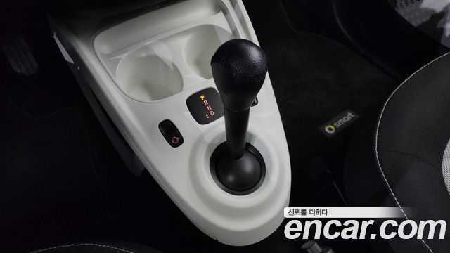 Smart Fortwo 2015 — photo 9