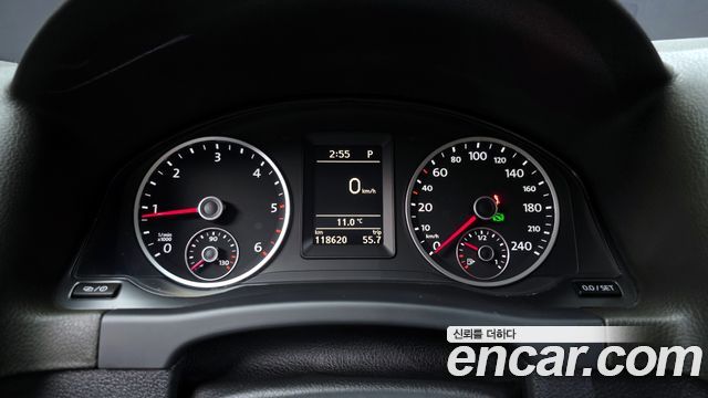 Volkswagen Tiguan 2015 — photo 8