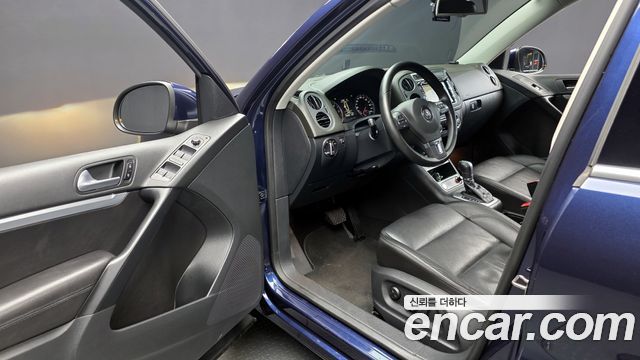 Volkswagen Tiguan 2015 — photo 11