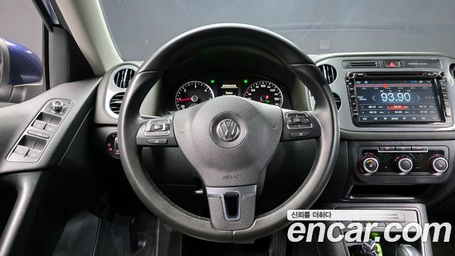 Volkswagen Tiguan 2015 — photo 13