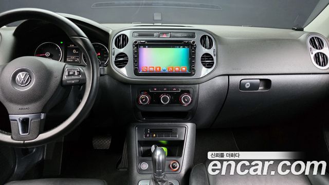 Volkswagen Tiguan 2015 — photo 14