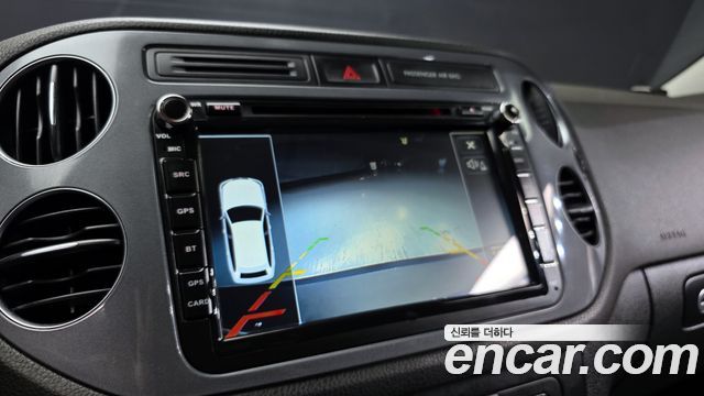 Volkswagen Tiguan 2015 — photo 15