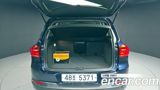 Volkswagen Tiguan 2015 — photo 20
