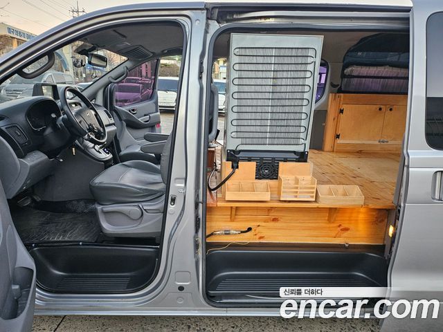 Hyundai Starex 2011 — photo 9