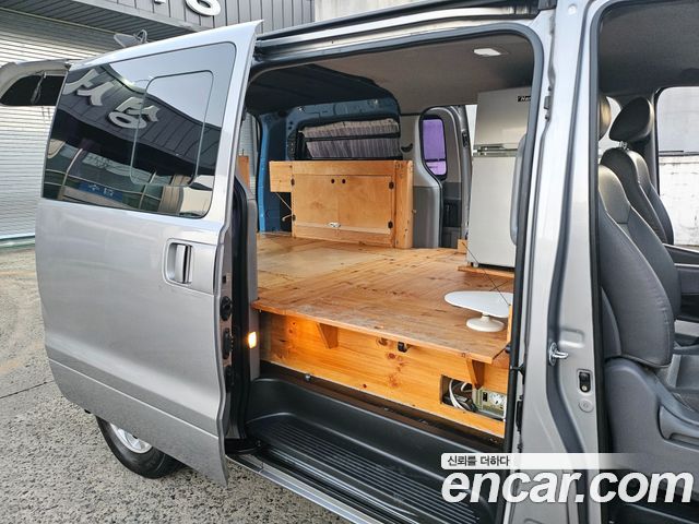 Hyundai Starex 2011 — photo 14