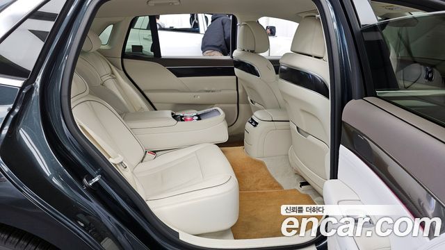 Genesis G90 2023 — photo 12