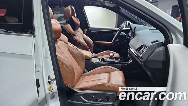 Audi Q5 2021 — photo 10