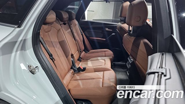 Audi Q5 2021 — photo 12