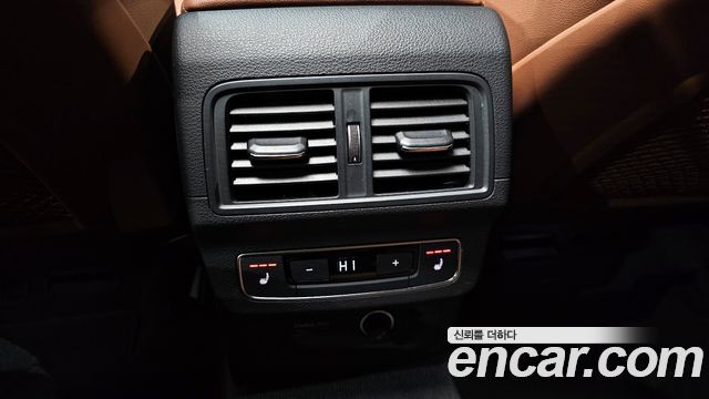 Audi Q5 2021 — photo 17
