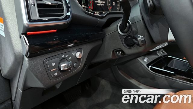 Audi Q5 2021 — photo 18