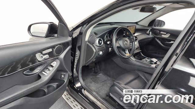 Mercedes-Benz GLC-Class 2019 — photo 10