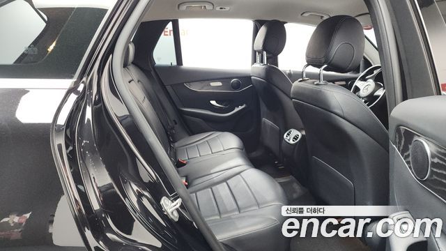 Mercedes-Benz GLC-Class 2019 — photo 12