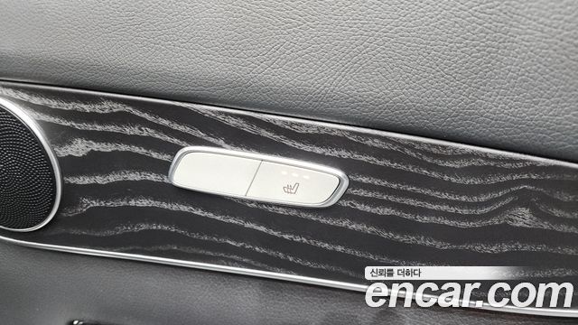 Mercedes-Benz GLC-Class 2019 — photo 19