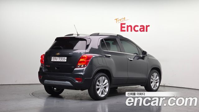 Chevrolet Korea Trax 2017 — photo 2