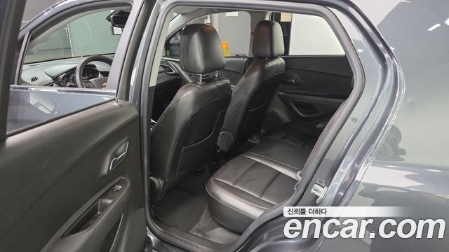 Chevrolet Korea Trax 2017 — photo 11