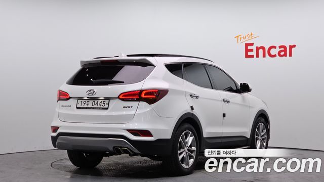Hyundai Santafe 2016 — photo 2