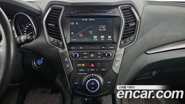 Hyundai Santafe 2016 — photo 12