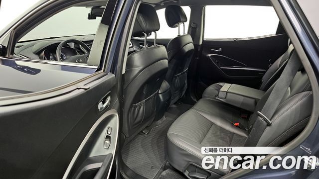 Hyundai Santafe 2018 — photo 11