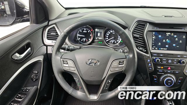 Hyundai Santafe 2018 — photo 14