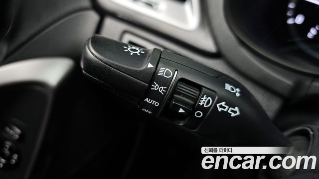 Hyundai Santafe 2018 — photo 15